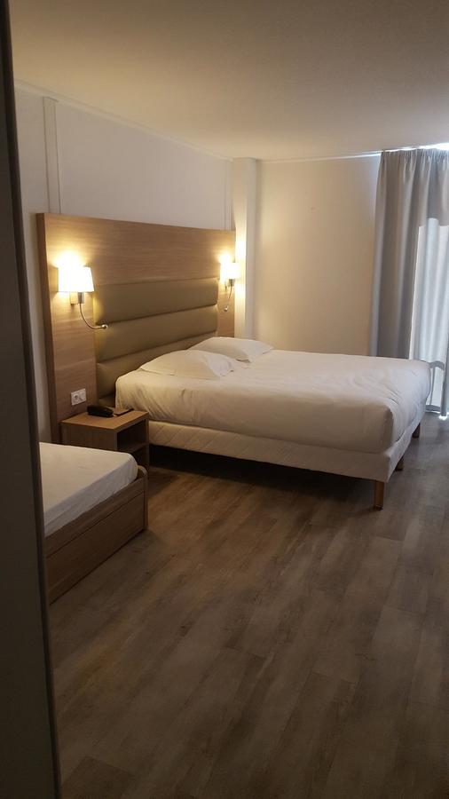 Yes Hotel Avignon Ngoại thất bức ảnh