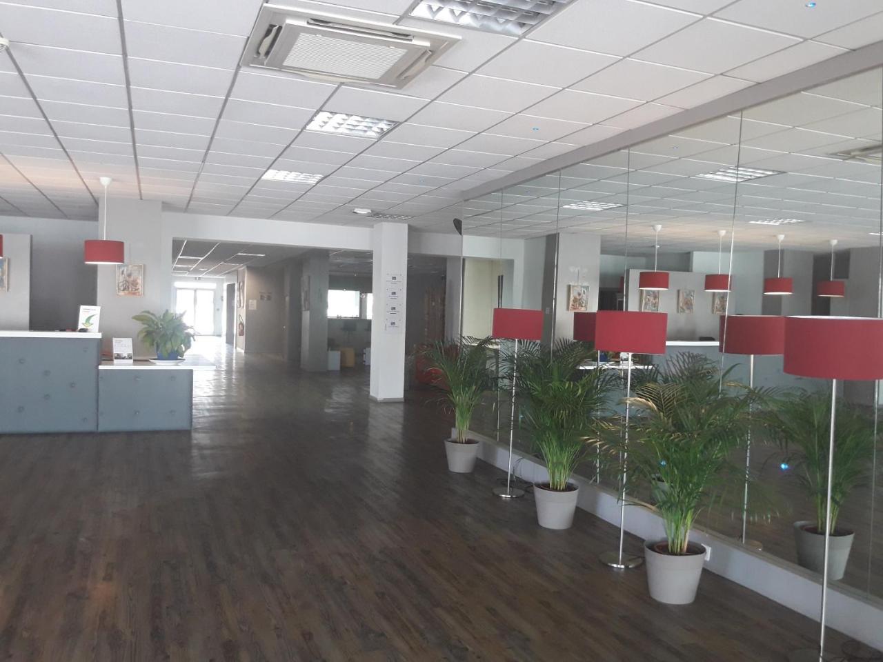 Yes Hotel Avignon Ngoại thất bức ảnh