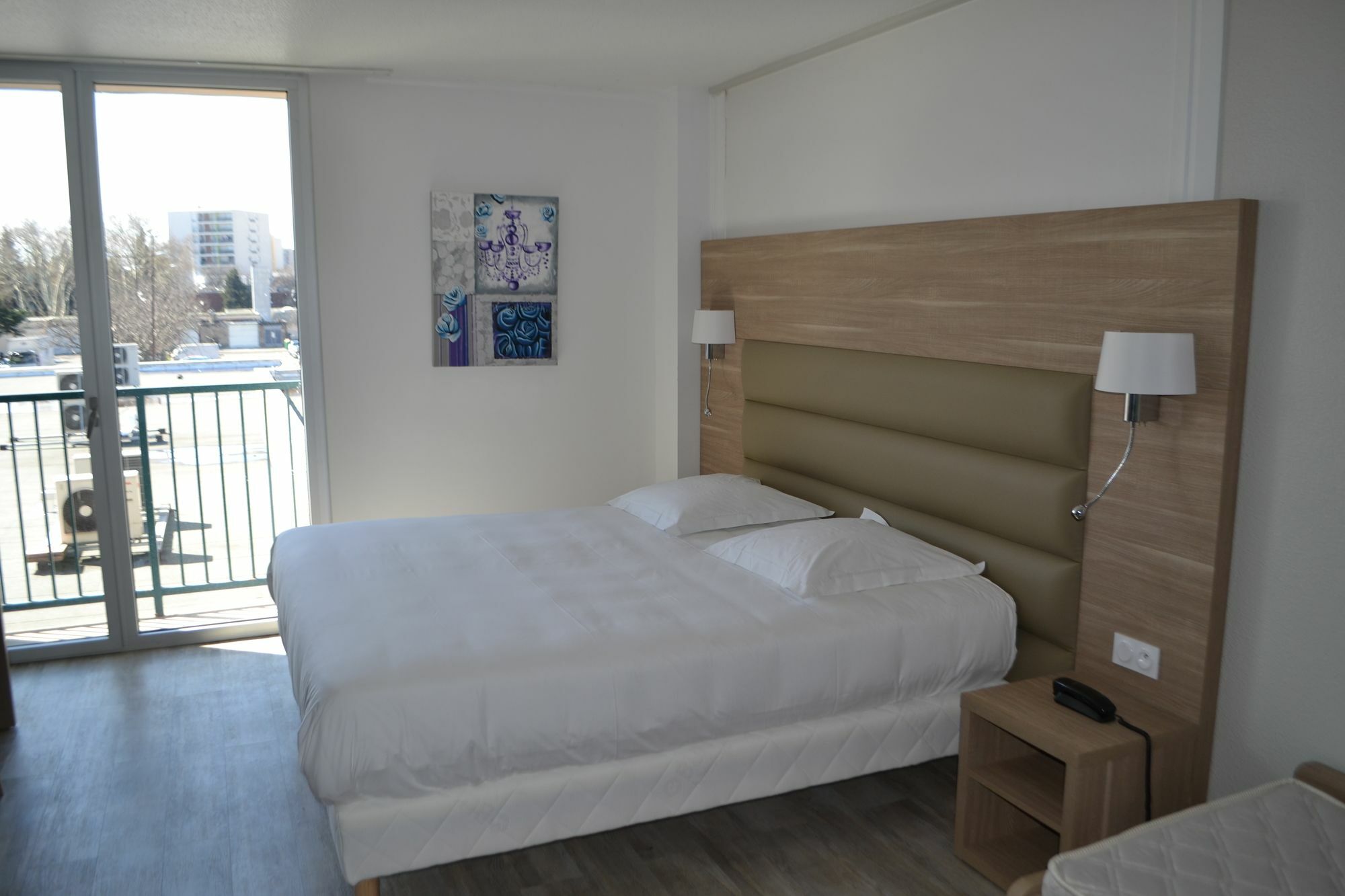 Yes Hotel Avignon Ngoại thất bức ảnh